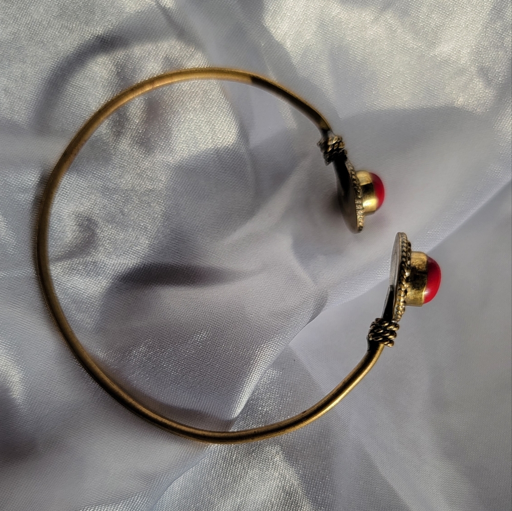 Bronze adjustable bracelet with red jasper stones women's costume jewelry - Picture 3 of 5